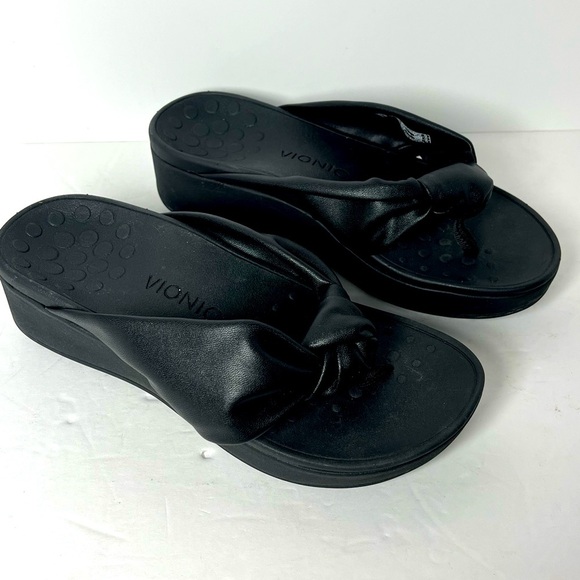 Vionic Women’s Atlantic Rosalind Toe Post Platform Black Sandals Sz 5 - Picture 1 of 4